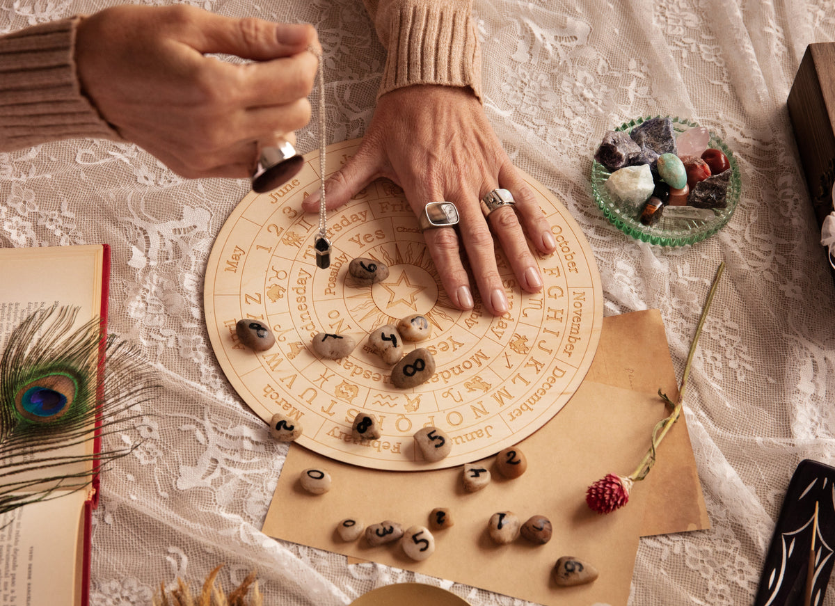 How to Identify Real Gemstones When Buying in Jaipur