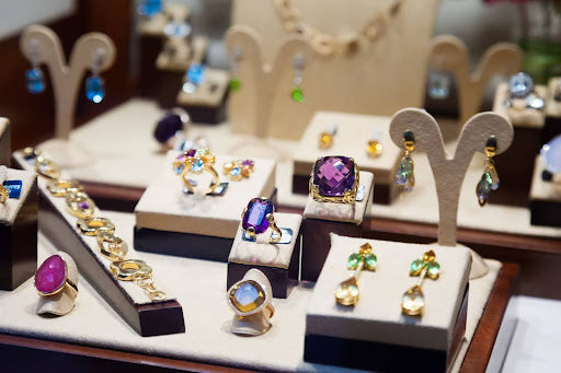 Where to Buy Authentic Gemstone Jewelry in Jaipur