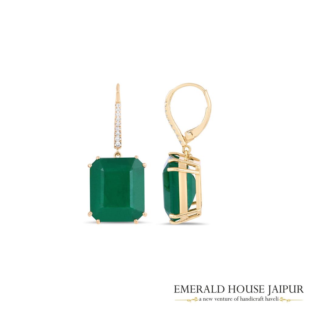 Timeless Zambian Emerald Earrings – 21 Carats of Classic Elegance