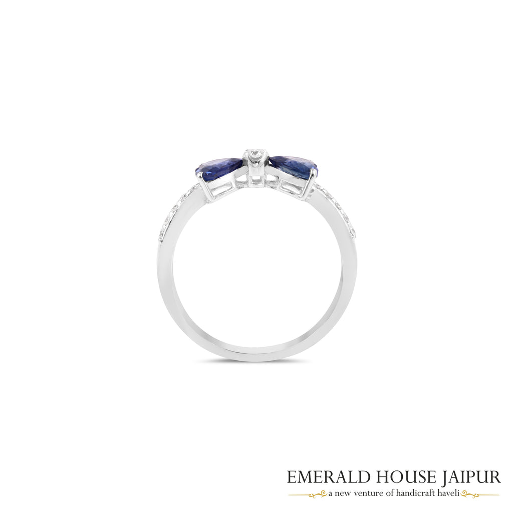 Heart-Shaped Blue Sapphire & Round Brilliant-Cut Diamond Toi et Moi Ring in 18K White Gold