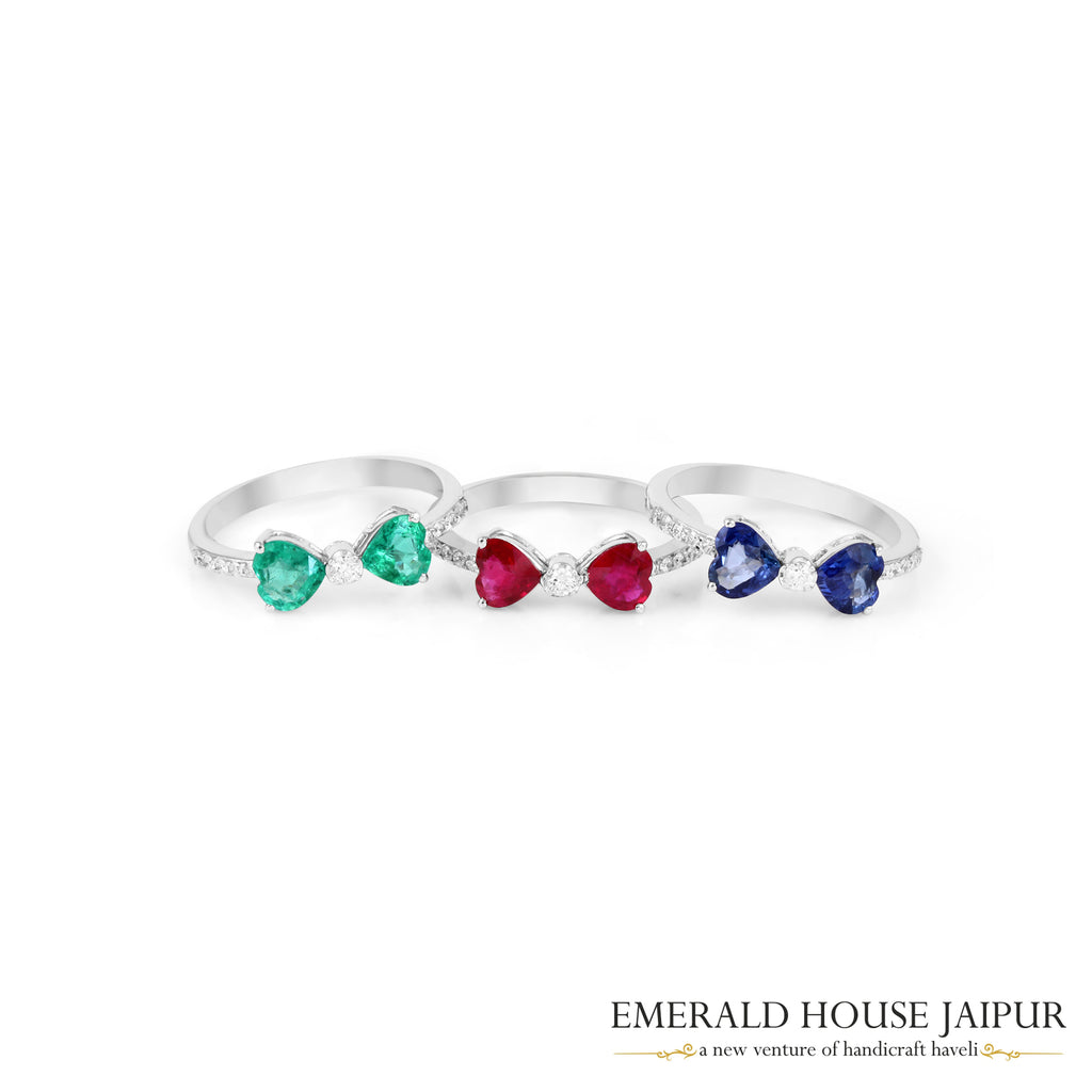 Heart-Shaped Emerald & Round Brilliant-Cut Diamond Toi et Moi Ring in 18K White Gold