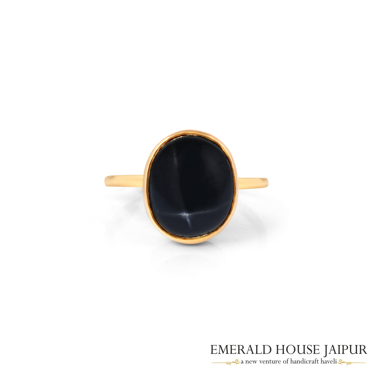 Indian Oval Black Star Ring In 18K Yellow Gold