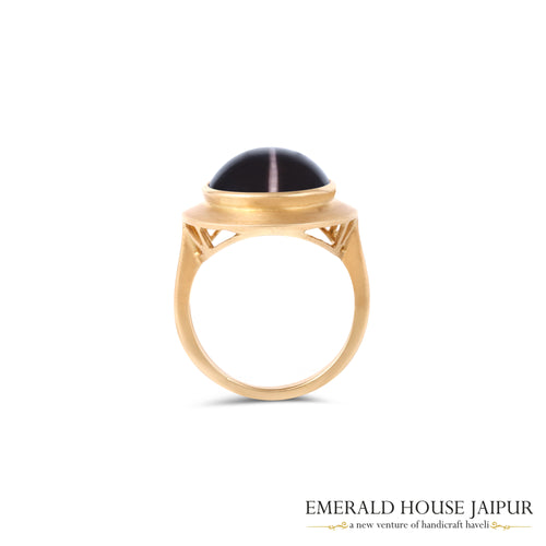 African Round Cats Eye Ring In 18K Yellow Gold