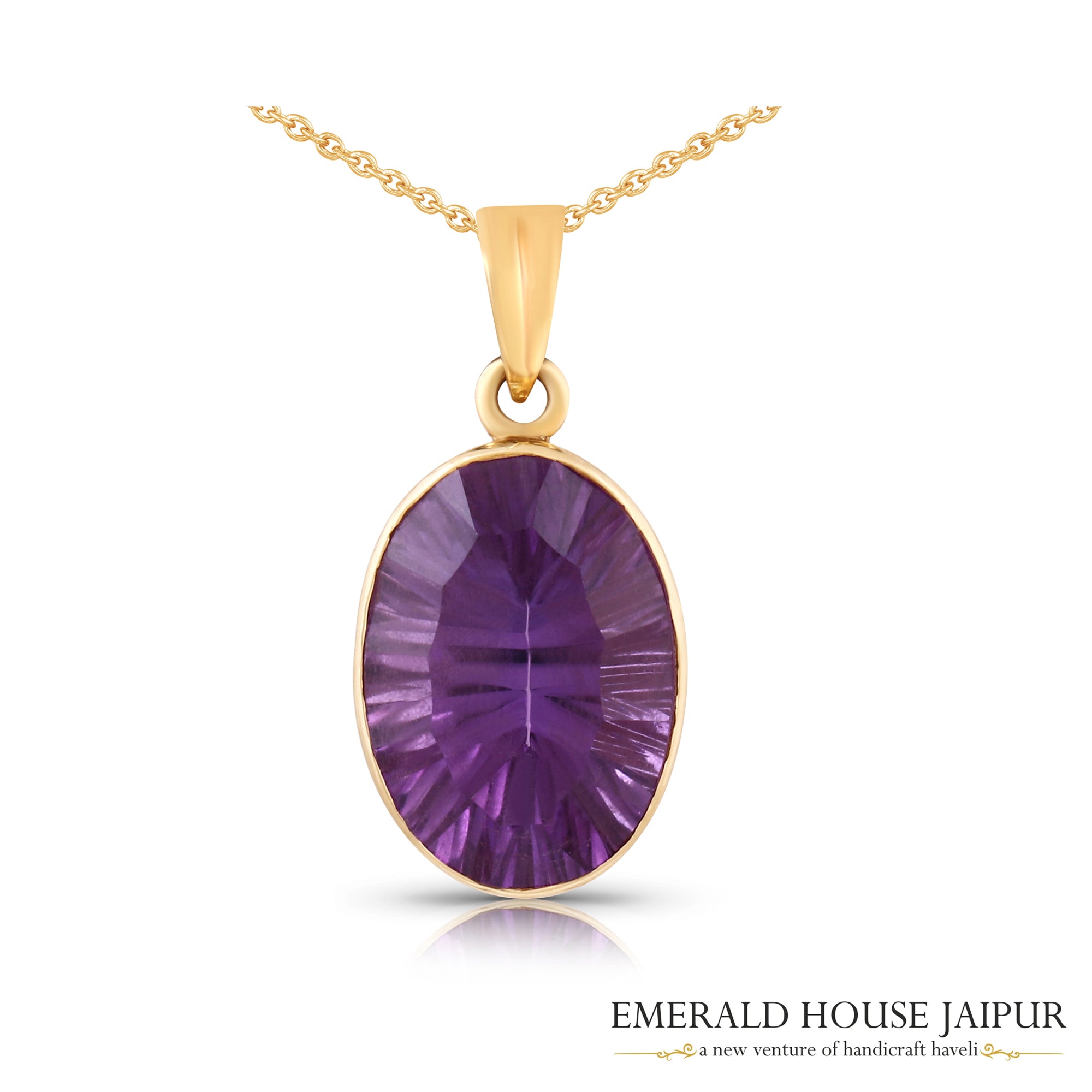 Oval Amethyst Pendant in 18K Yellow Gold